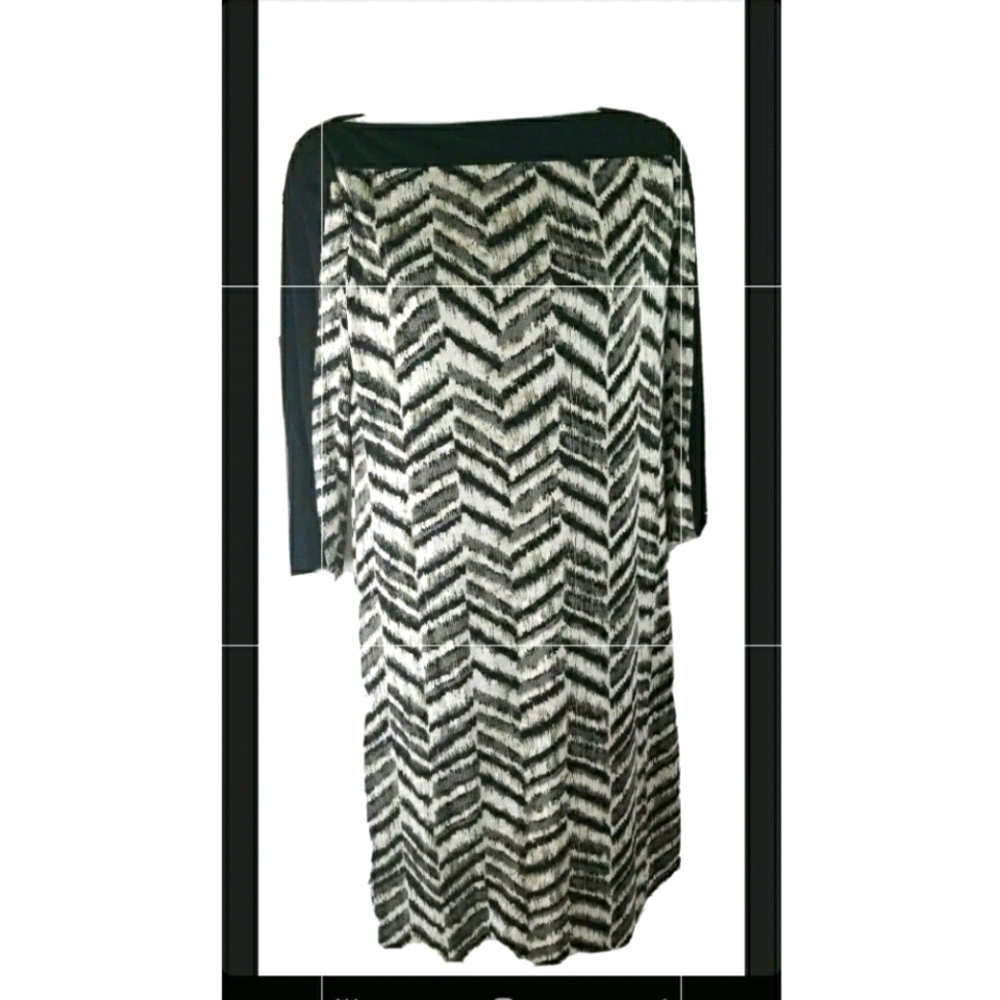 Tahari Arthur S Levine Size 6 Black Dress #292